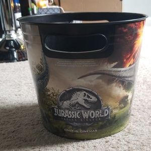 Jurassic World Popcorn tub